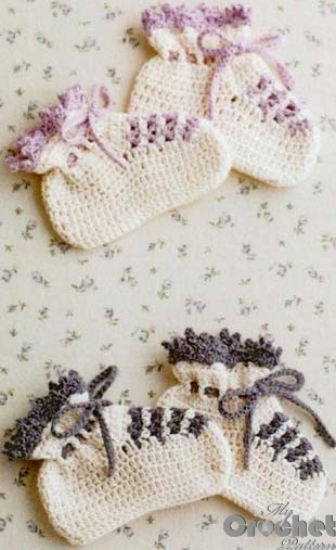 white crochet baby booties photo