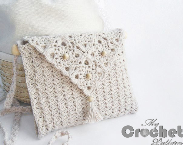 simple crochet purse with delicate motifs photo