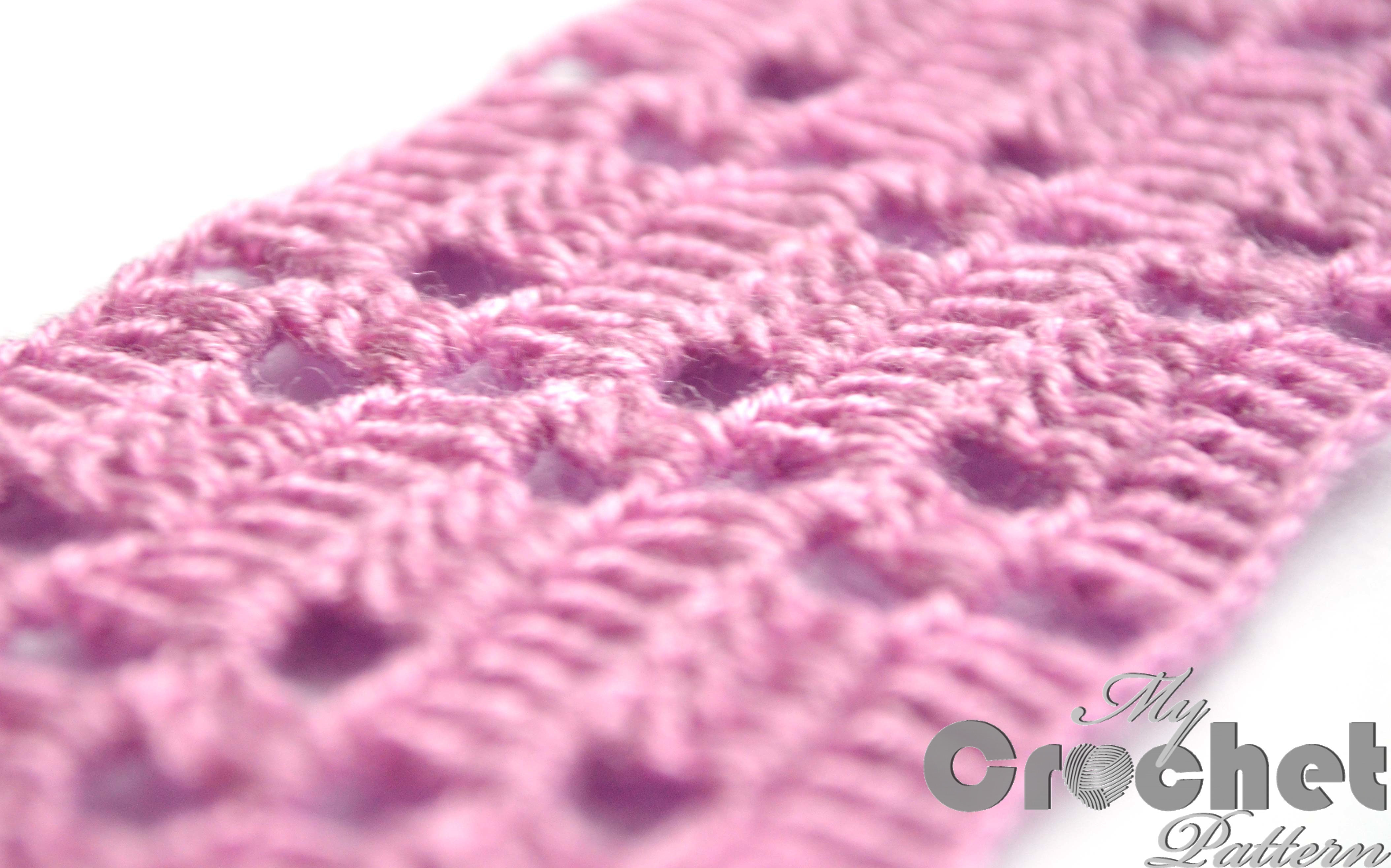 purple filet pattern with squares close photo 3