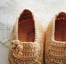 cute baby booties crochet pattern - preview