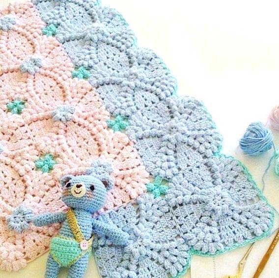 pretty crochet baby blanket - big photo