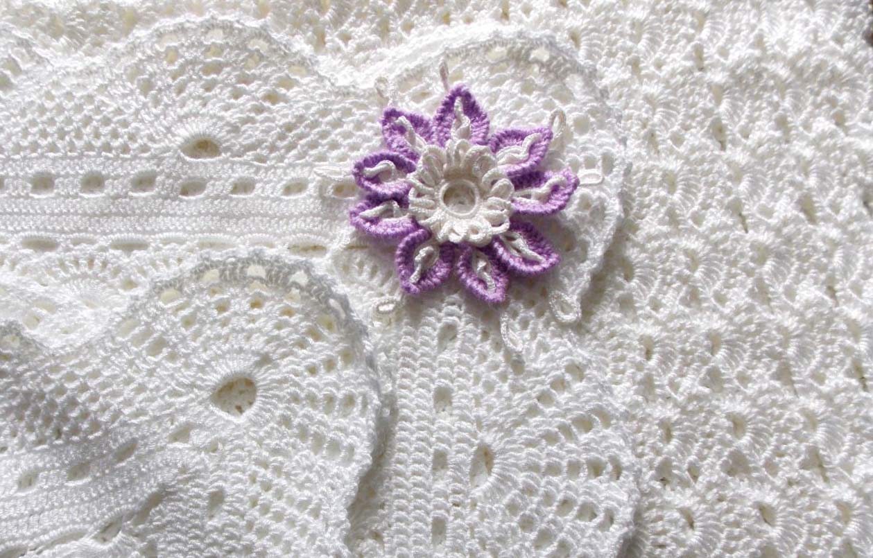 snow white lace crochet blanket for babies - big photo