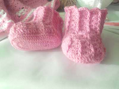 woolen crochet baby booties - big photo