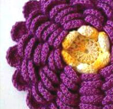 crochet a lush flower - preview