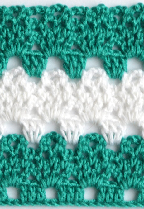 white and green lace crochet pattern - preview