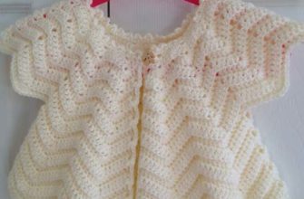 emmy's baby cardigan photo