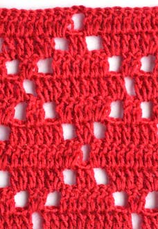 red filet pattern with diamond